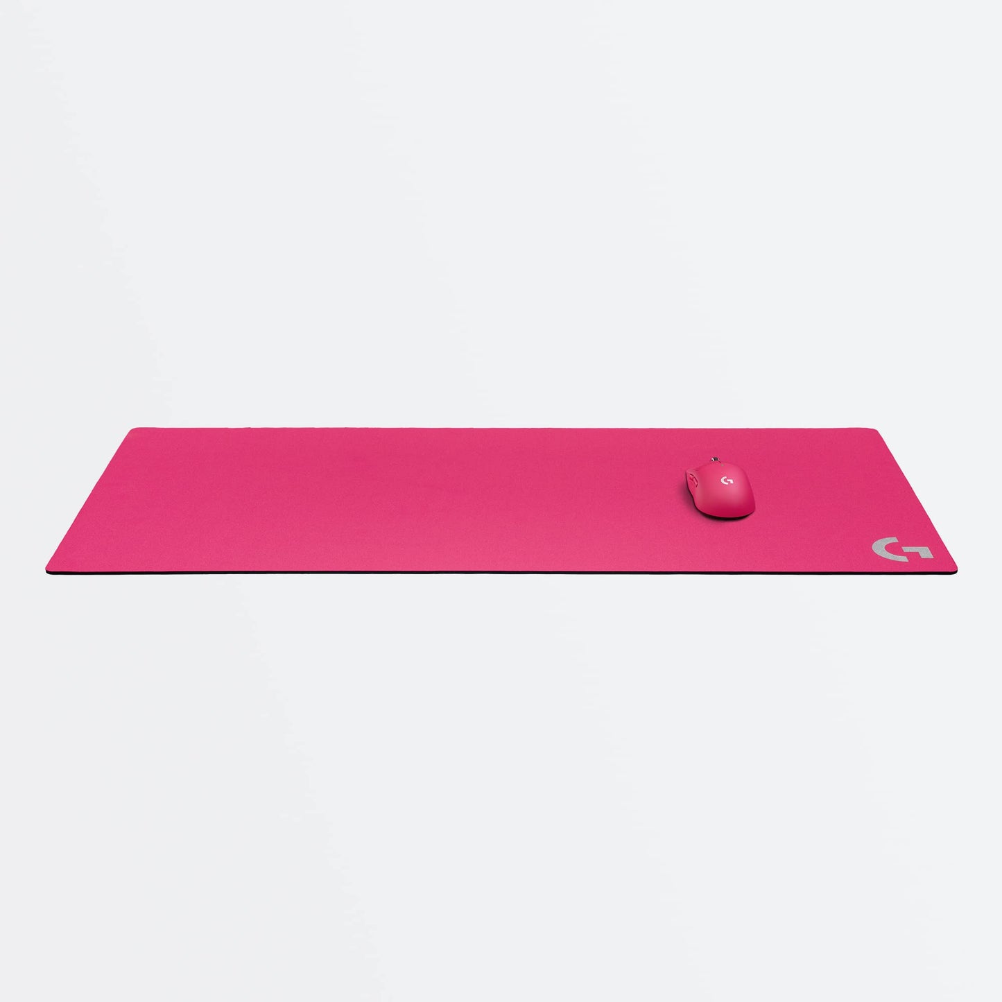 Logitech G840 XL Gaming Mouse Pad for Enhanced Comfort