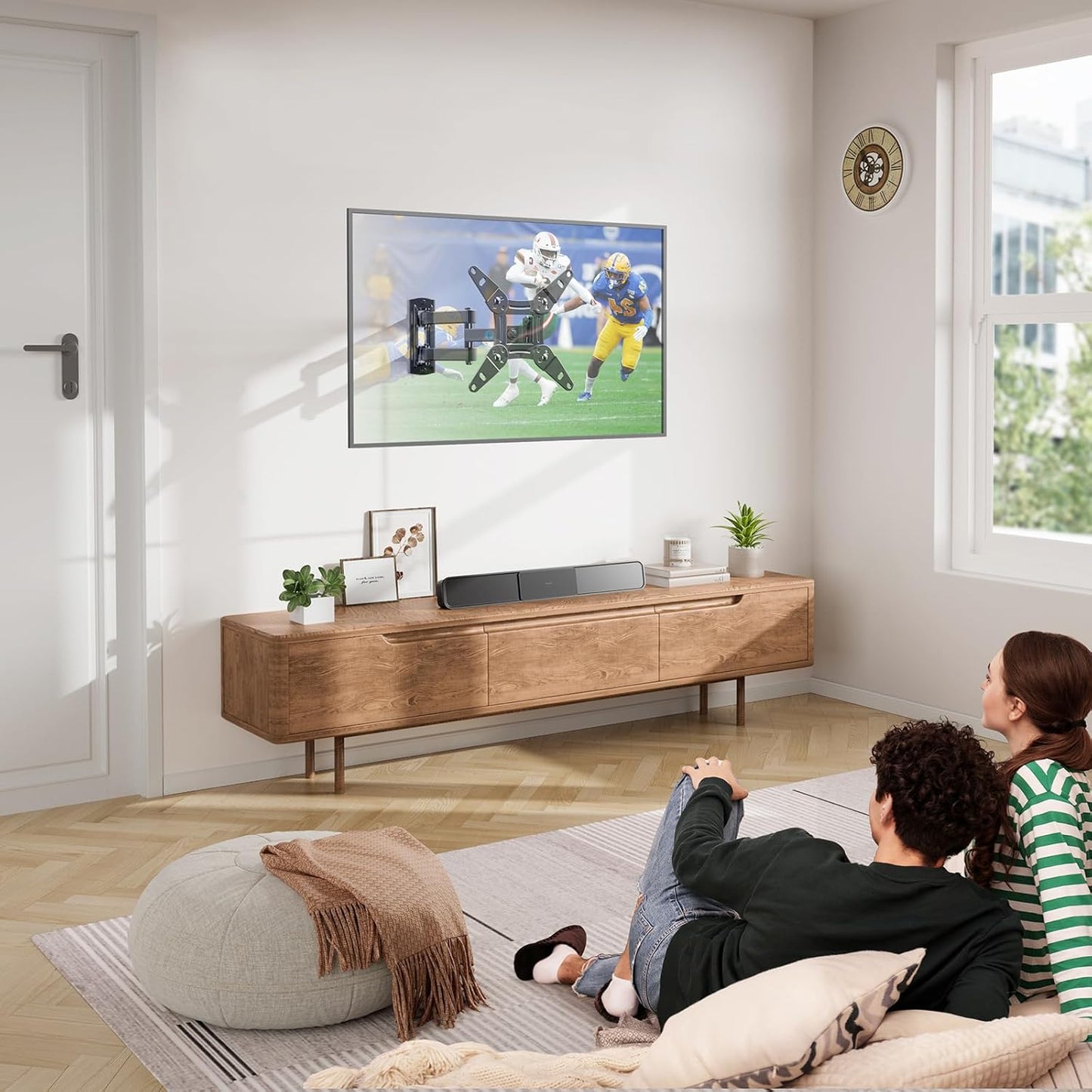 Pipishell Full Motion Wall Mount For 13-42 TVs Up To 44 Lbs