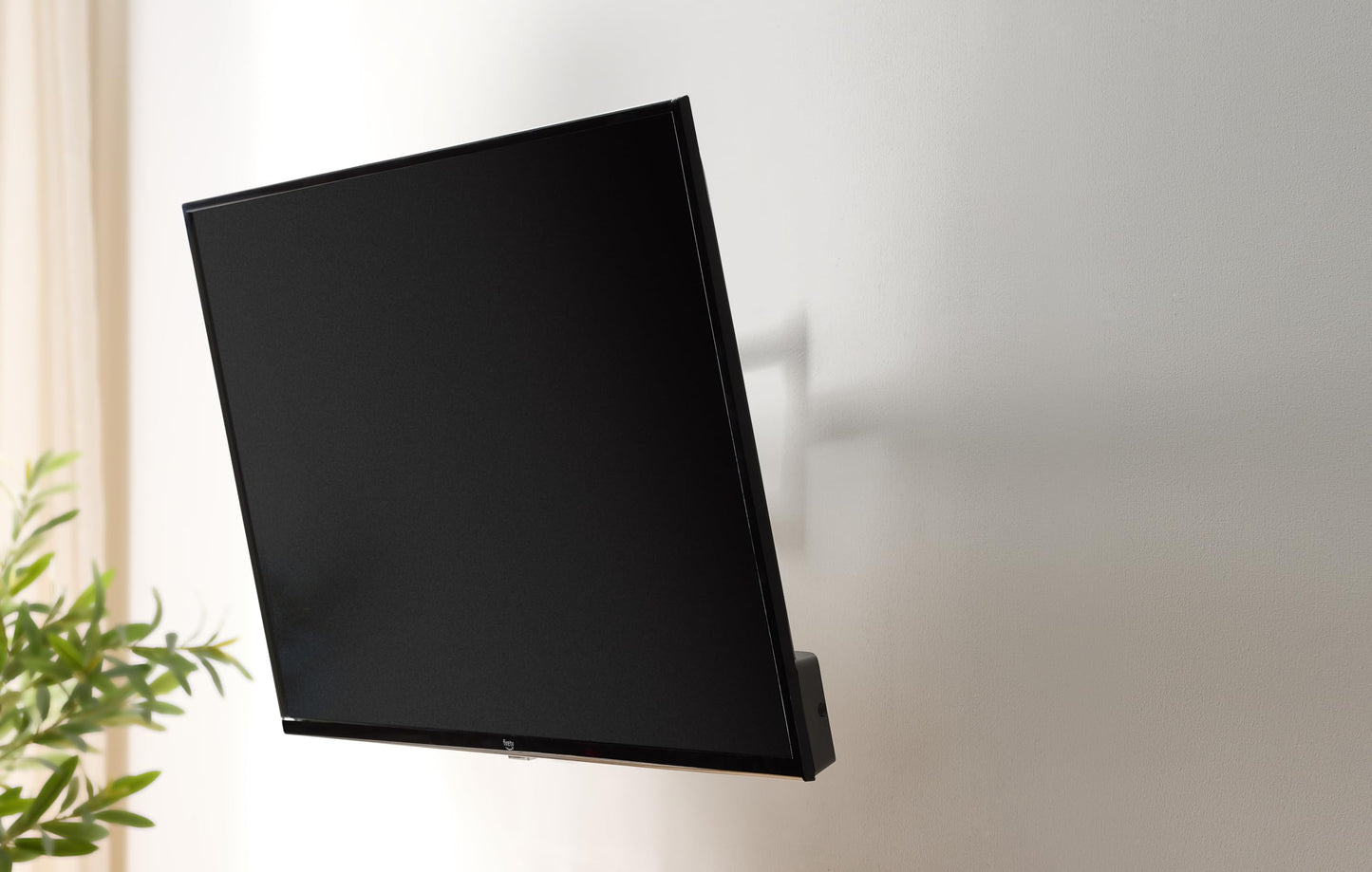Amazon Basics Full Motion Wall Mount for 26 to 55 TVs Black