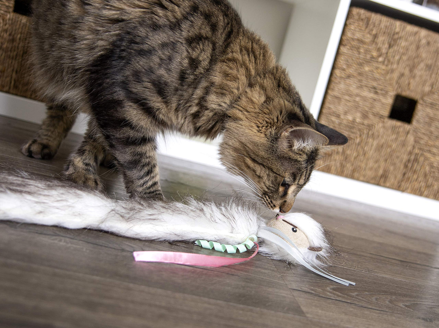 SmartyKat Chit Chatter Cat Toy with Realistic Sounds