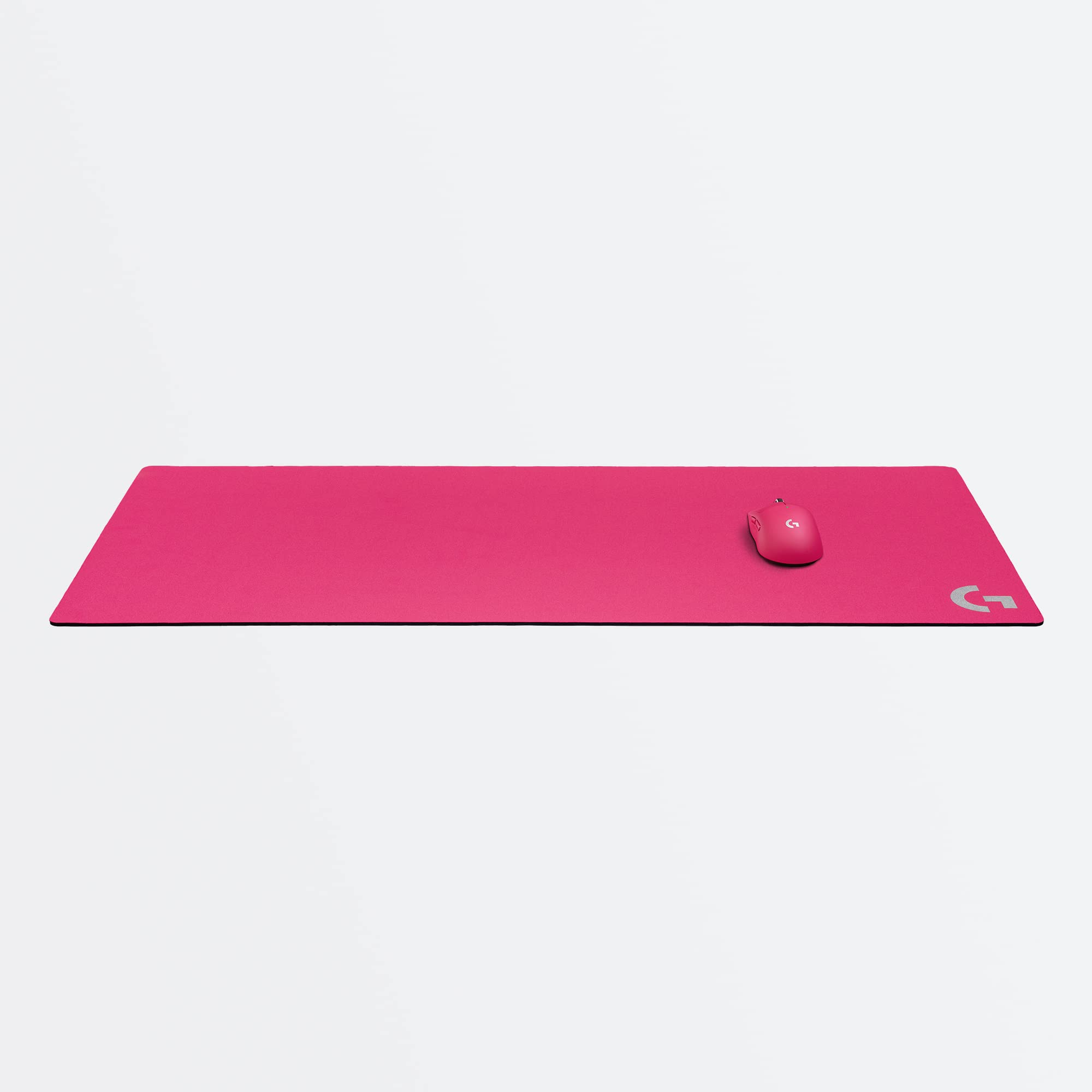 Logitech G840 XL Gaming Mouse Pad for Enhanced Comfort