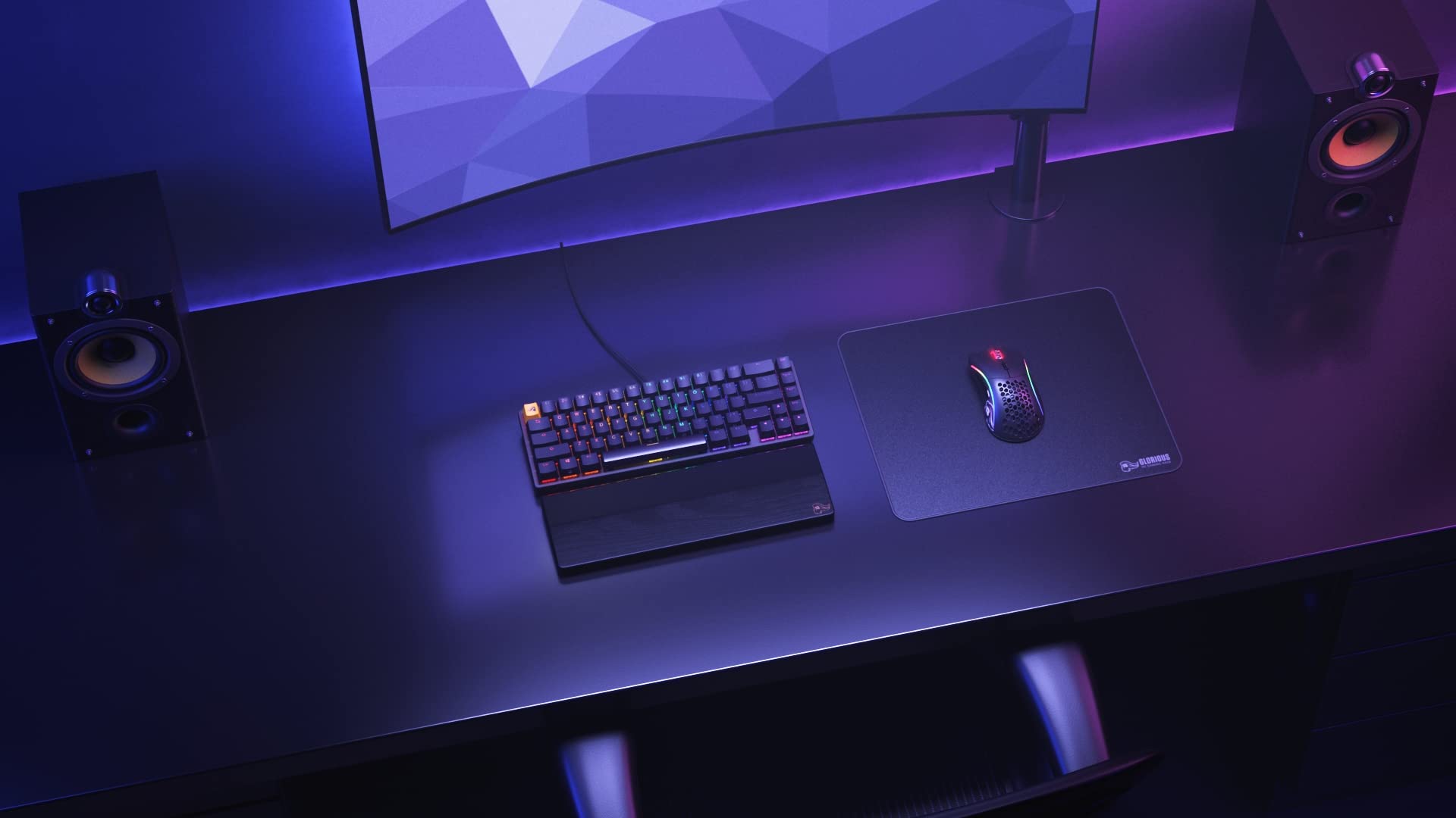 Glorious XL Heavy Gaming Mouse Mat with Extra Thickness