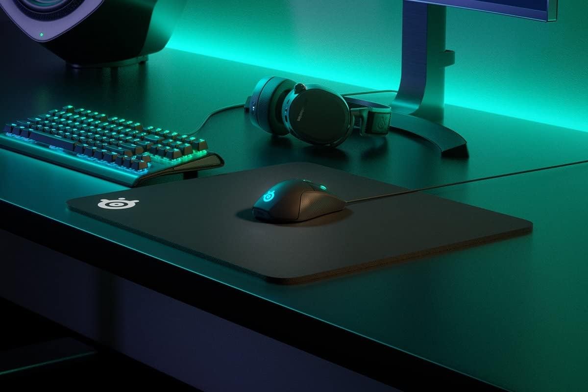 SteelSeries QcK Edge Gaming Mouse Pad Durable Smooth Surface