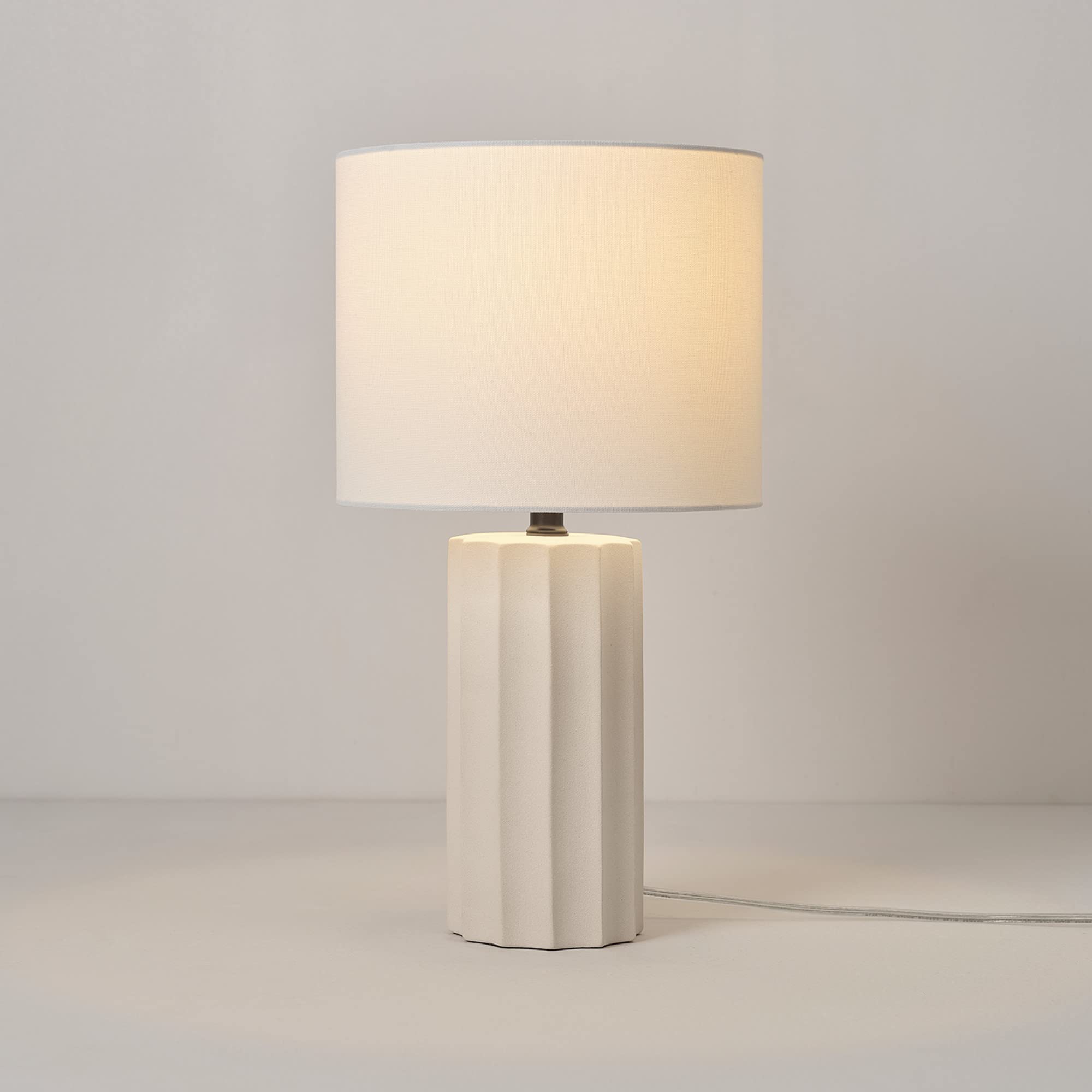 Maya 21 Inch Clear Glass Fillable Table Lamp