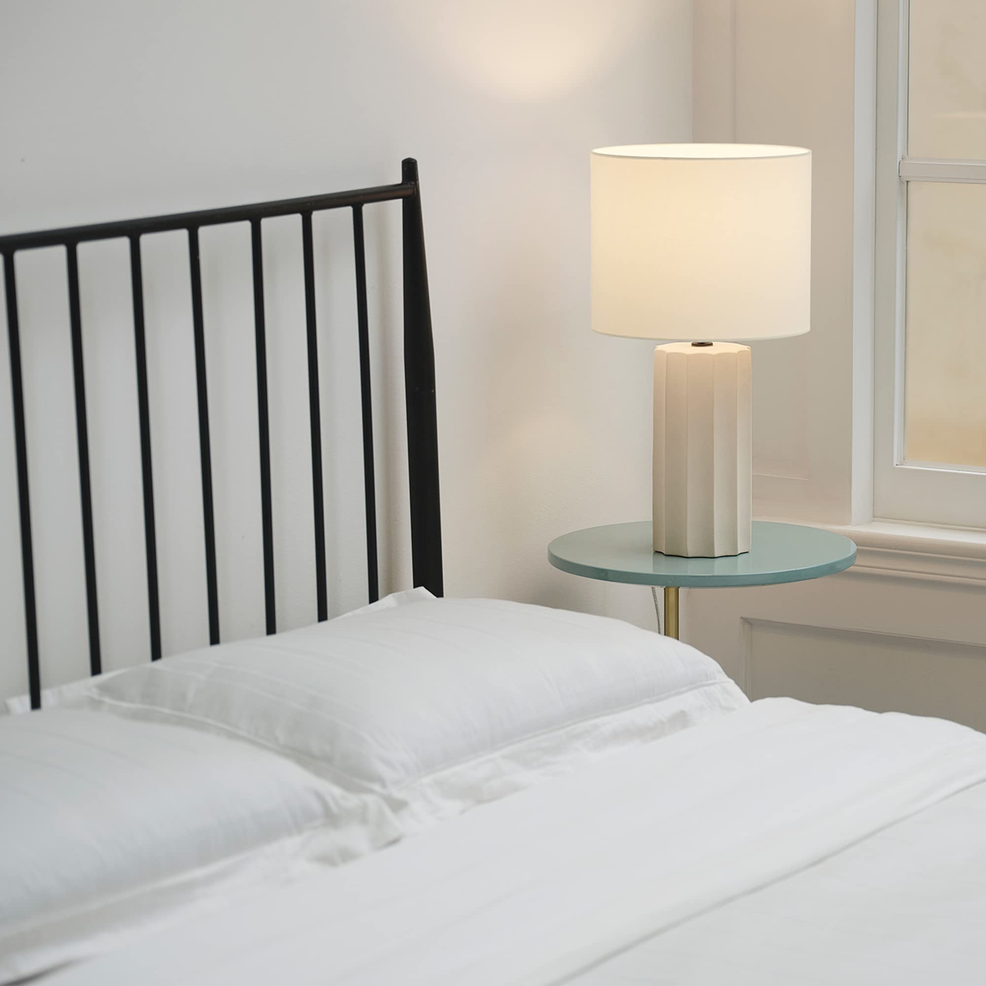 Maya 21 Inch Clear Glass Fillable Table Lamp