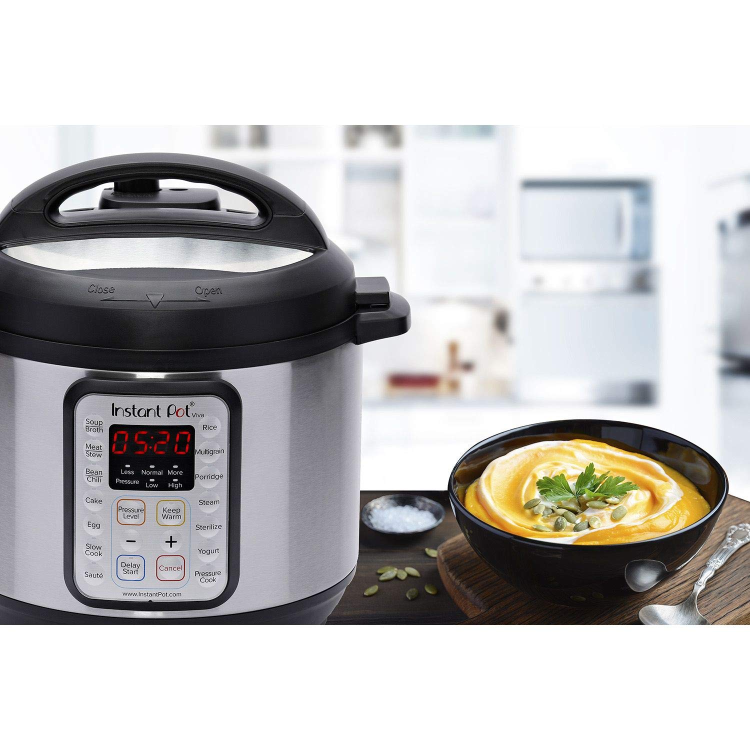 Instant Pot Duo Plus 9-in-1 Multicooker with Recipes