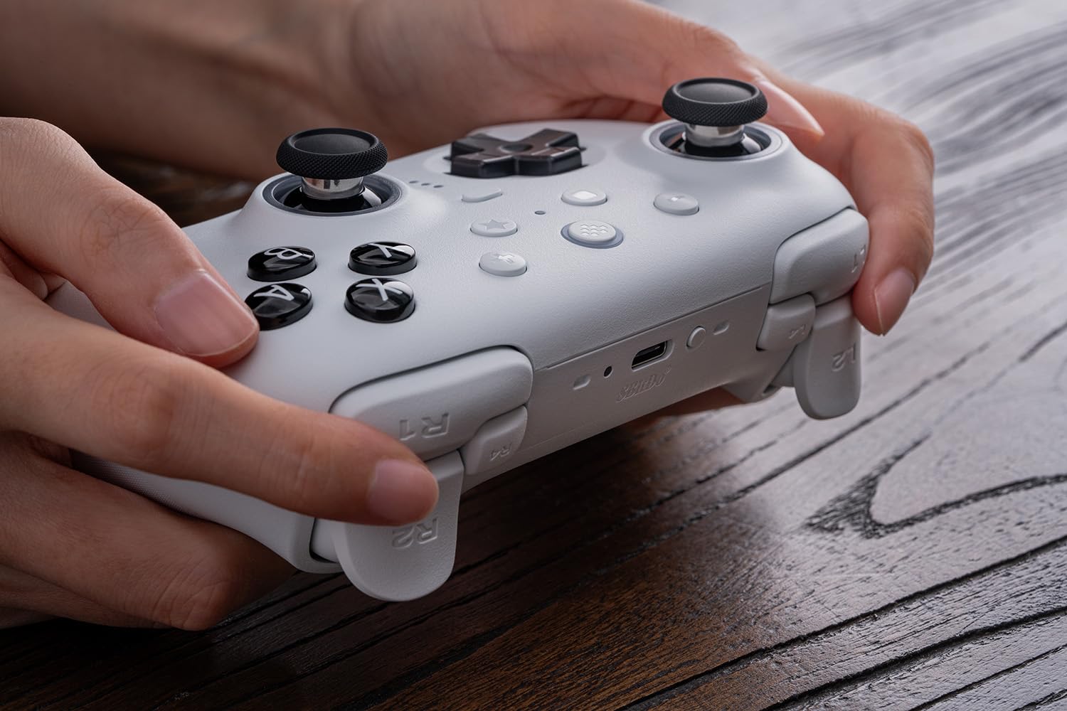 8Bitdo Ultimate Wireless Controller with Charging Dock