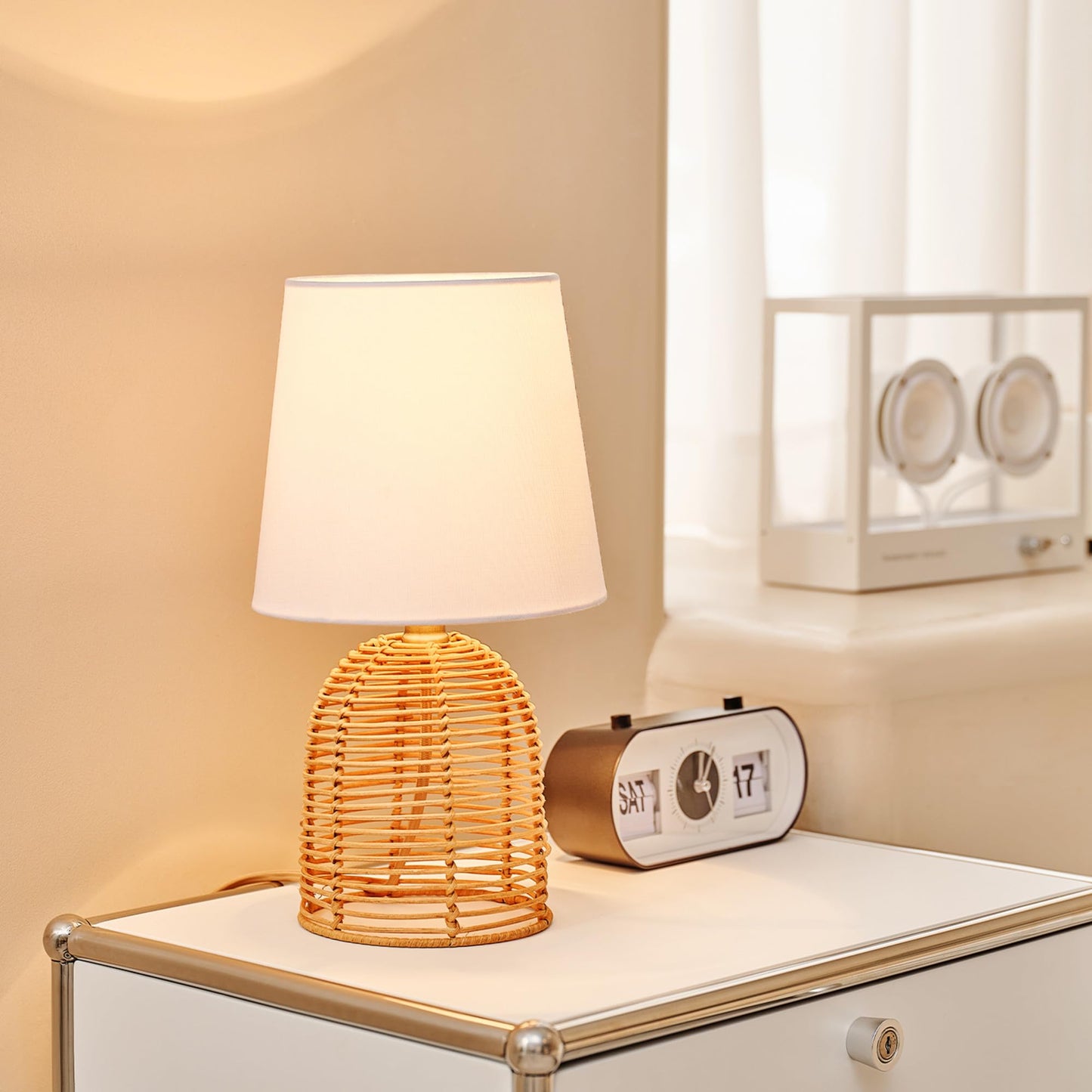 Maya 21 Inch Clear Glass Fillable Table Lamp