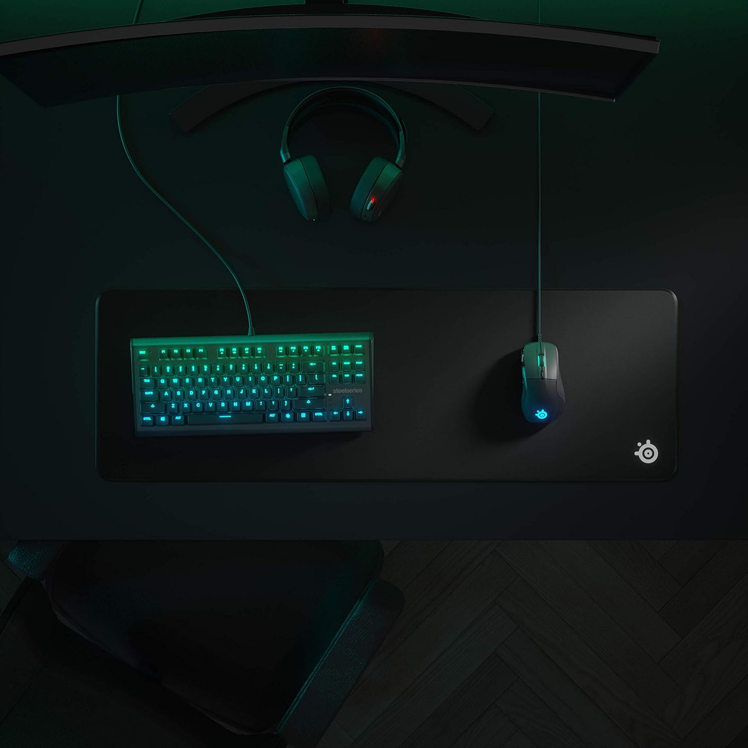 SteelSeries QcK Edge Gaming Mouse Pad Durable Smooth Surface