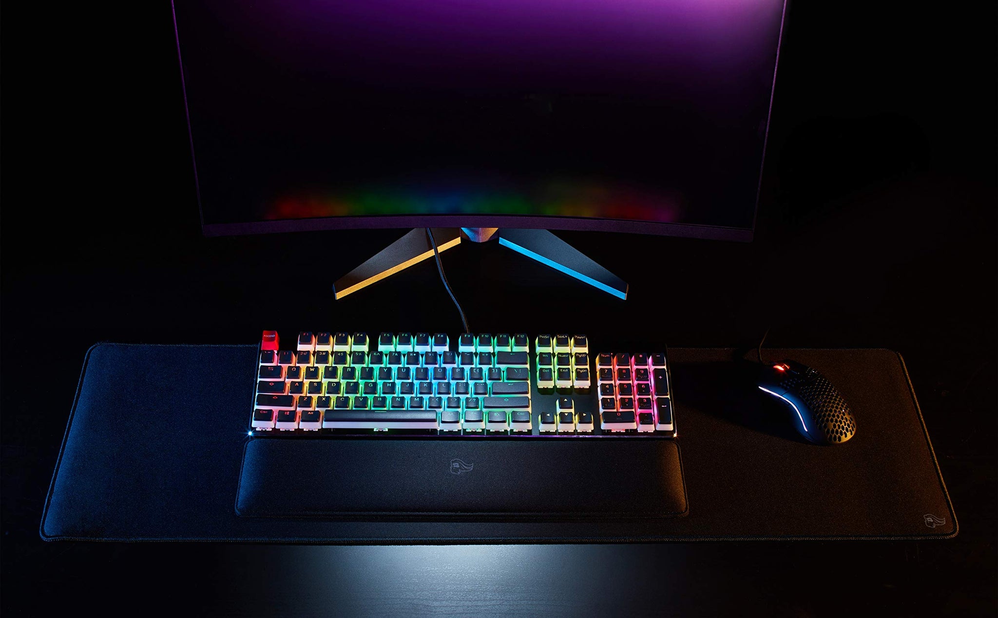 Glorious XL Heavy Gaming Mouse Mat with Extra Thickness