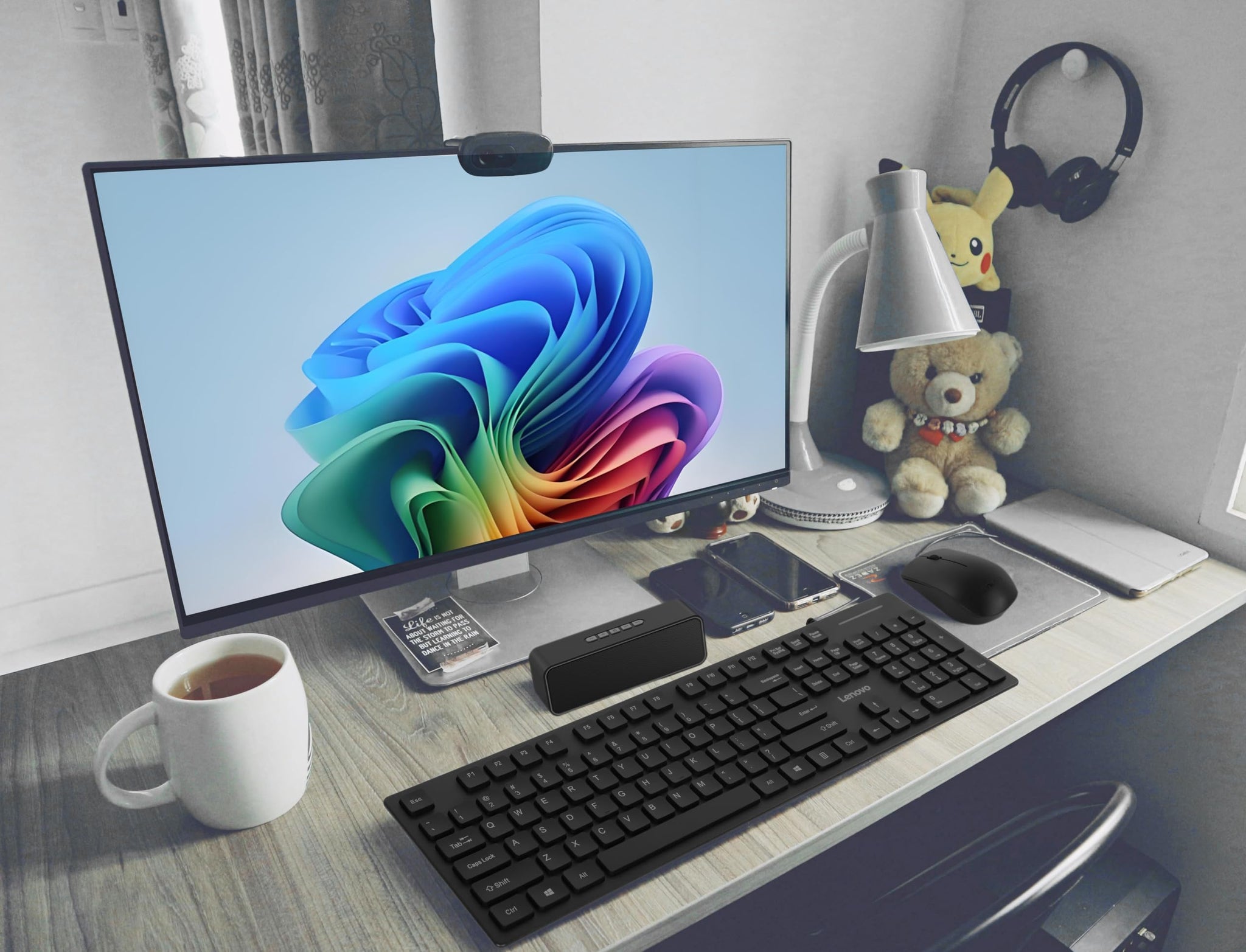 Lenovo 300 USB Keyboard Ergonomic Design for Comfortable Typing