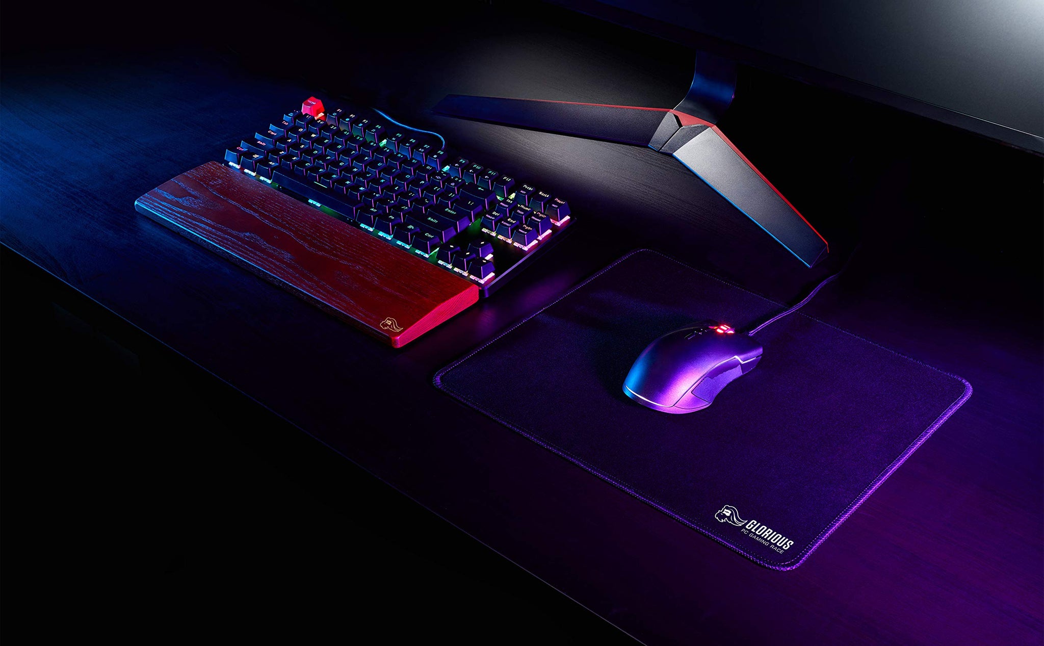 Glorious XL Heavy Gaming Mouse Mat with Extra Thickness