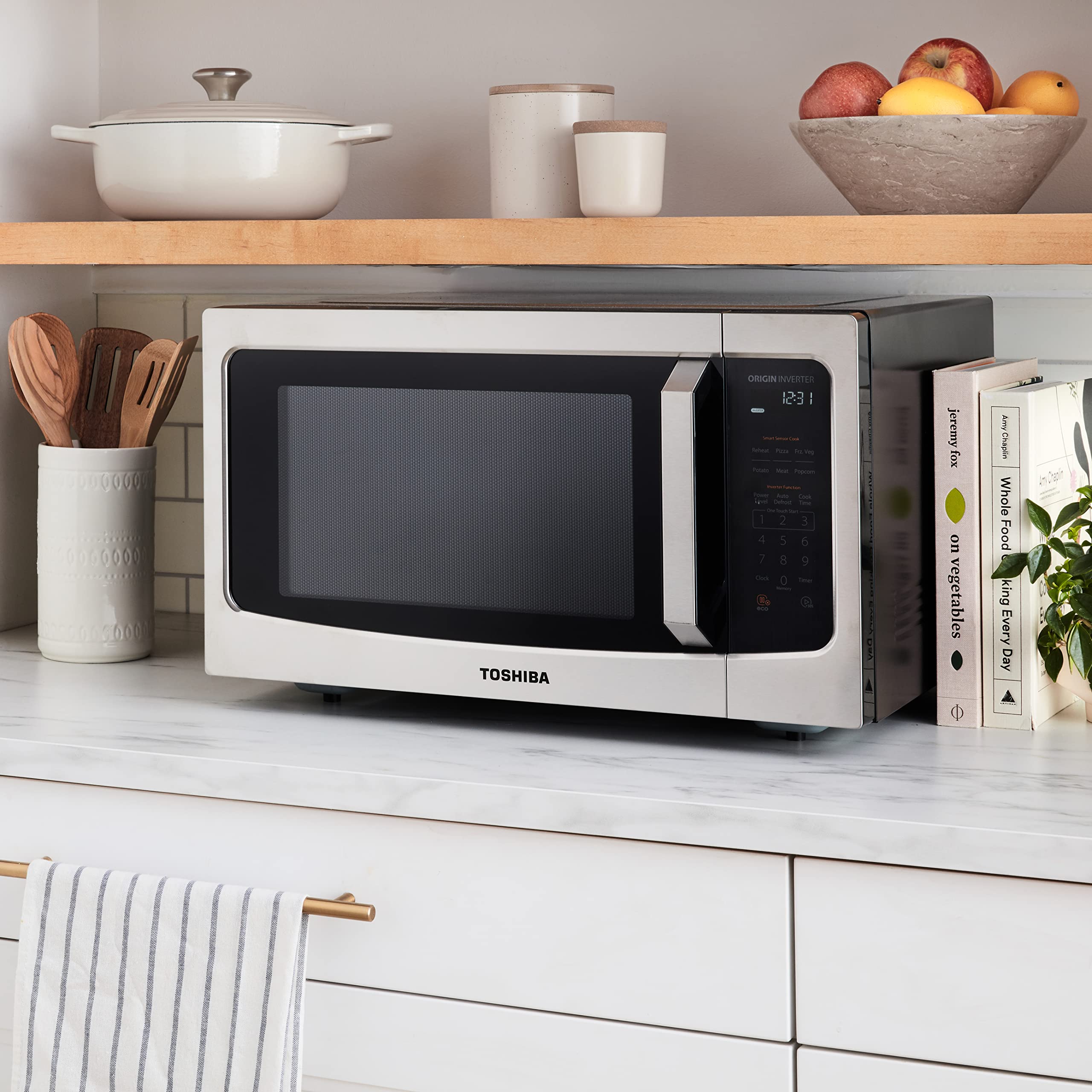 Toshiba Small Countertop Microwave with Child Lock Feature