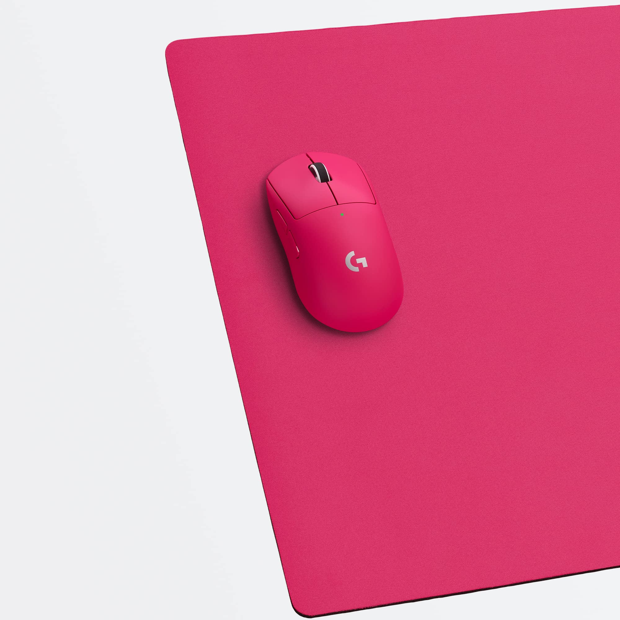 Logitech G840 XL Gaming Mouse Pad for Enhanced Comfort